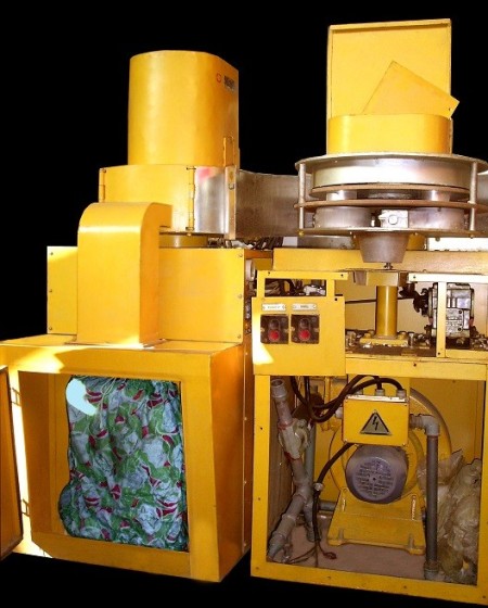 Pneumatic air garlic peeler made in Eastern Europe