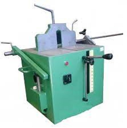 Aluminum saw on and wooden saw