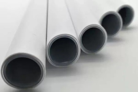 Five-layer welded pipe