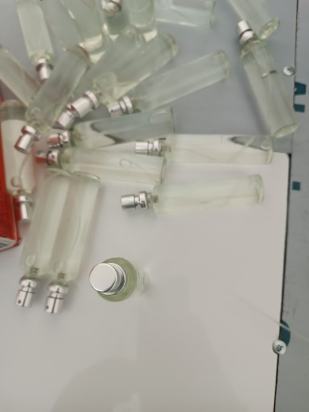 Distribution of pocket and travel cologne lasting 3 to 5 hours