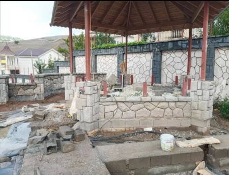 Installation of execution of Ahmadi&#039;s dead stone