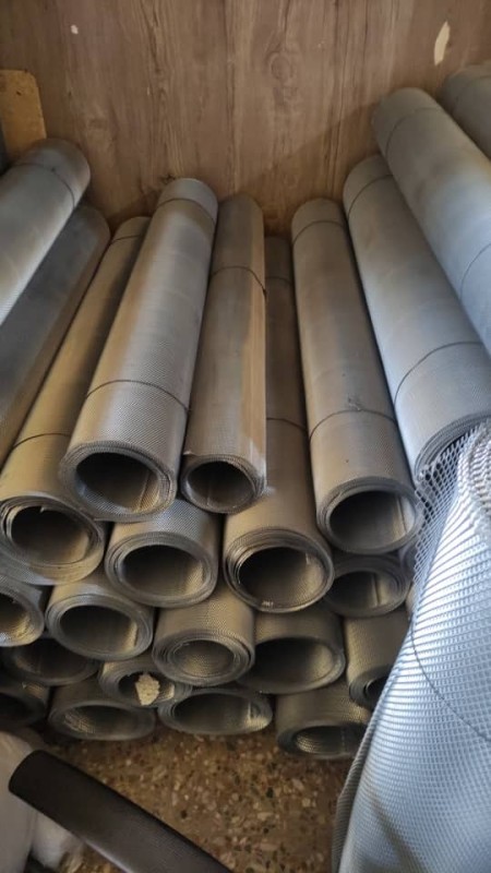 Galvanized steel netting, plastic welding, barbed wire, mosquito netting, wire netting, chicken nett ...