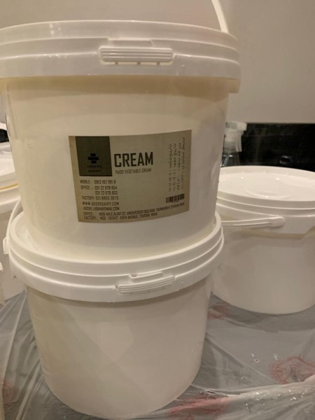 Industrial cream (warm), bulk animal butter