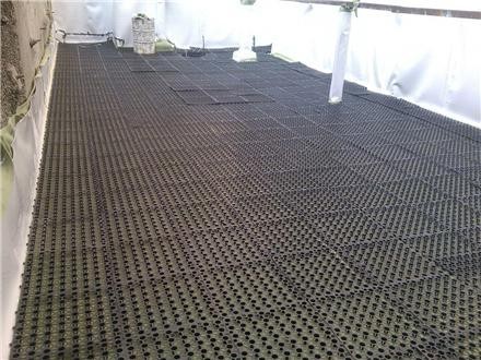Isolation and drainage of foundation and roof garden (green roof) with PVC geomembrane