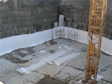 Isolation and sealing of construction pits, subway tunnels