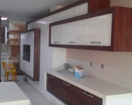 Modern kitchen cabinet design in Mehr Shahr Karaj