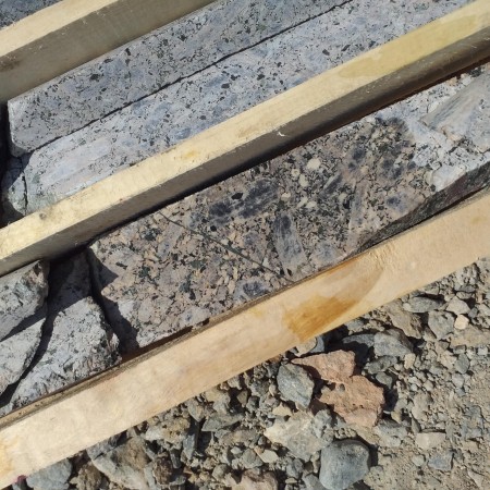 Mining consultant for borehole logging and exploratory drilling core logging