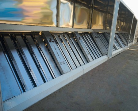 Production of all kinds of industrial kitchen hoods by Kolak Fan 09121865671