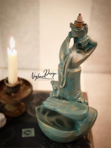 Sale of decorative products