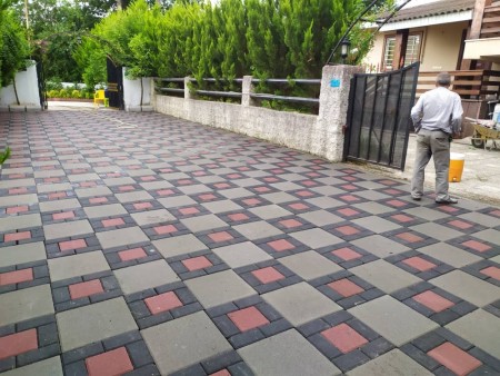 Manufacturer and supplier of Percy Slump zero concrete paving