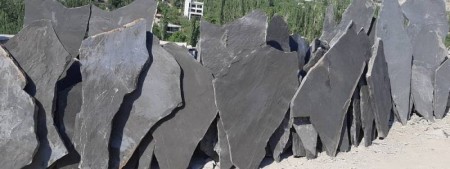 Carcass stone implementation of Malon stone sheet for the floor and wall