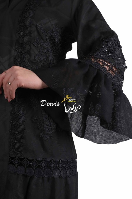 مانتوعبایی جلوتور نوار طلایی مشکی