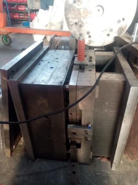 Sale of plastic pot molds