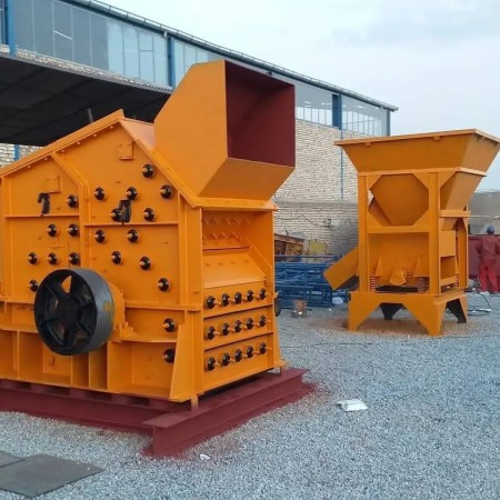 Grizzly two-axis feeder