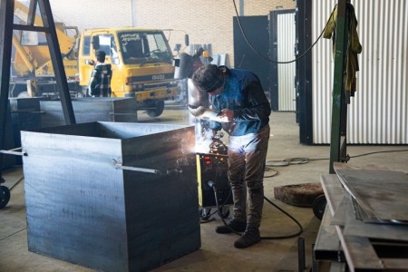 تولید دستگاه زغال فشرده شرکت مدرن صنعت ایرانیان 09389298125