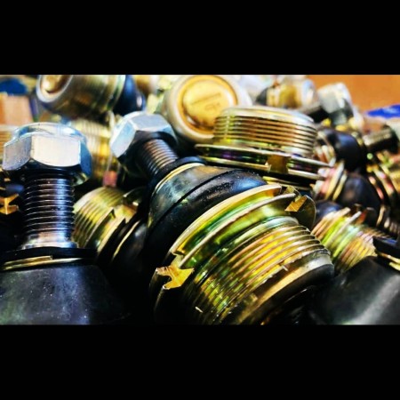 Sibak under the help of Peugeot 405