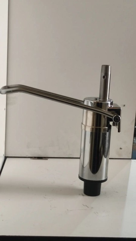 Barber chair pedal jack