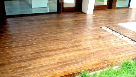 Sale of the color of the solvent base.