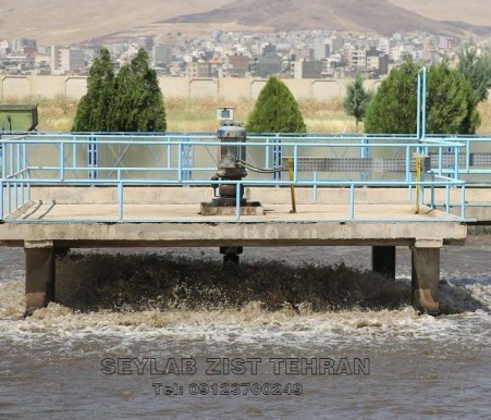 Surface aeration of sewage