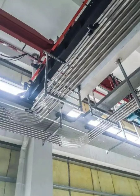 سی چنل/سی ریل/ریل بست چنگالی