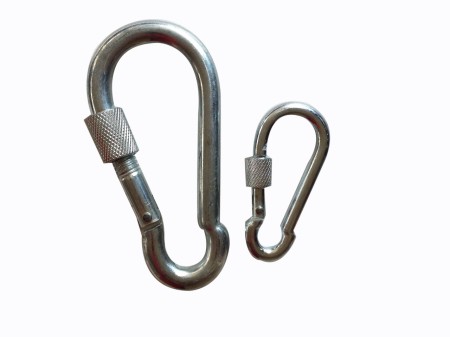 Types of towing wire and chain connections