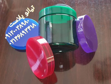 Jar lid opening 88 cans of hair wax