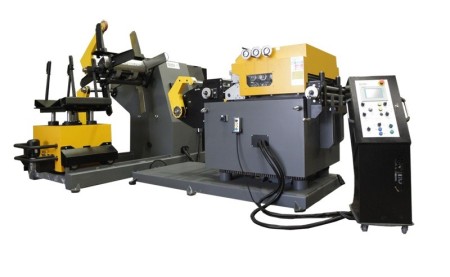 Smoother and compact feeder unroller