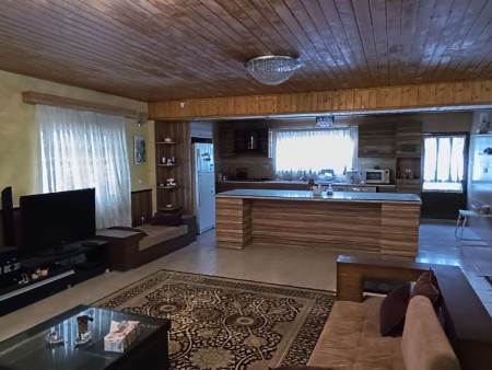 Selling a town villa below the price of the area