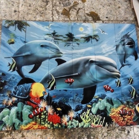 Digital photo printing on ceramic tiles