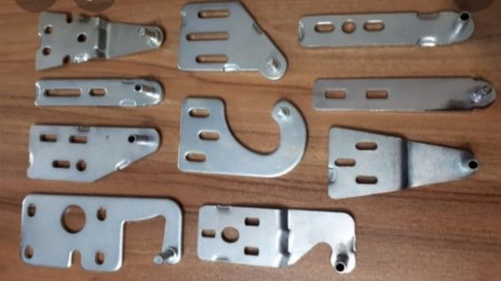 Refrigerator hinge