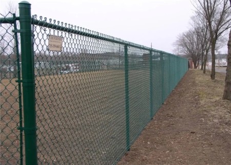 Production of all kinds of netting fences in Shiraz
