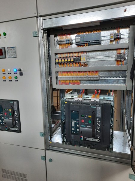 Industrial switchboard and cable tray