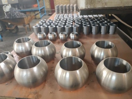 خدمات تراشکاری،سری کاری،فرز و طول تراشی CNC بدون محدودیت شکل