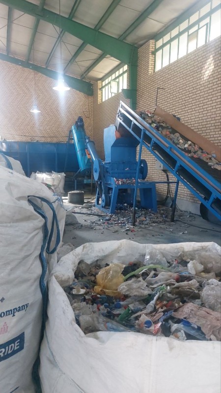 Pet hot wash line with a capacity of 1000 kilos