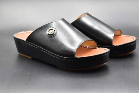 All kinds of original al-Mutrash slippers