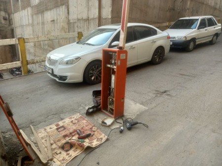 تعمیر جک درب پارکینگ نمایندگی خدمات تعمیردرب اتوماتیک 02144111025