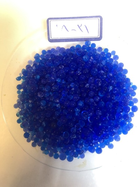 Selling all kinds of blue spherical silica gel