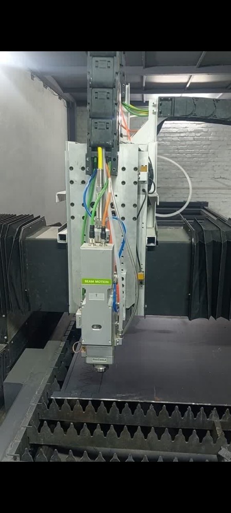 Laser cutting of metals