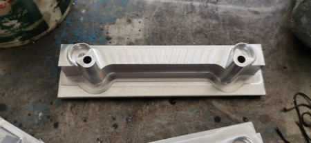 Milling services of all kinds of parts and molds