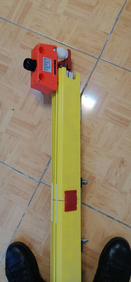 Crane busbar (power supply line)