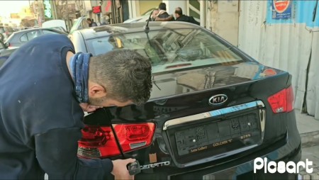 Expertise in color, body and vehicle technology