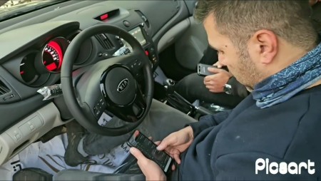 Expertise in color, body and vehicle technology