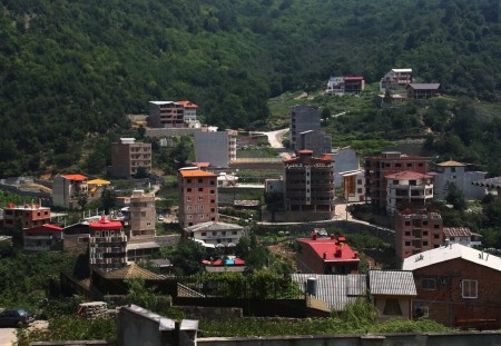 Urgent sale auction 20% below the price of 2 garden plots of 2800 meters 3 in Balashahr, Damavand