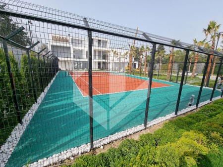 Acrylic hard court tennis floor