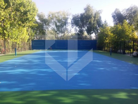 اجرای تخصصی زمین تنیس هاردکورت در باشگاه