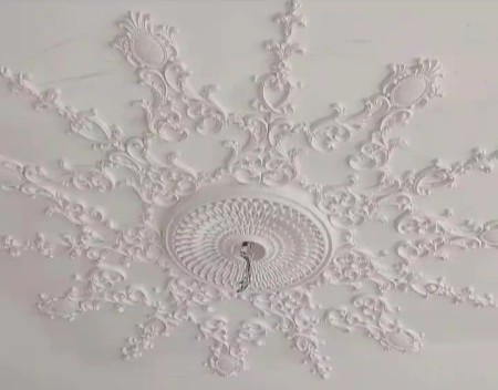 Ready plaster ceiling flower