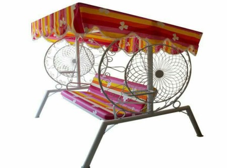 Types of garden swings The price of a simple metal swing is 1403