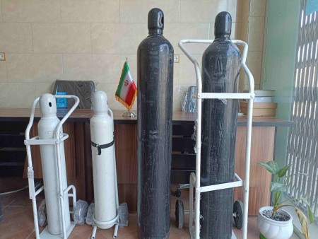 Rental of oxygen capsules and sale of respiratory medical equipment