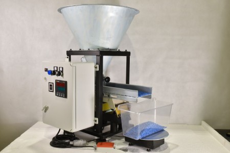 Magnetic vibration weighing system