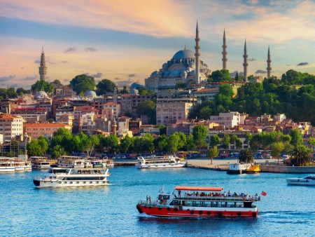 جولة عطلة یونیو فی اسطنبول (1403)